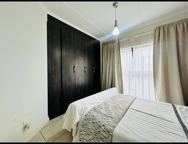 3 BEDROOM APARTMENT TO LET IN MODDERFONTEIN